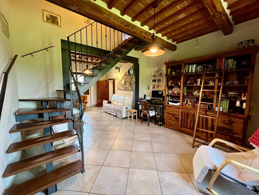 Immagine 40 di Appartamento in vendita  a Vecchiano