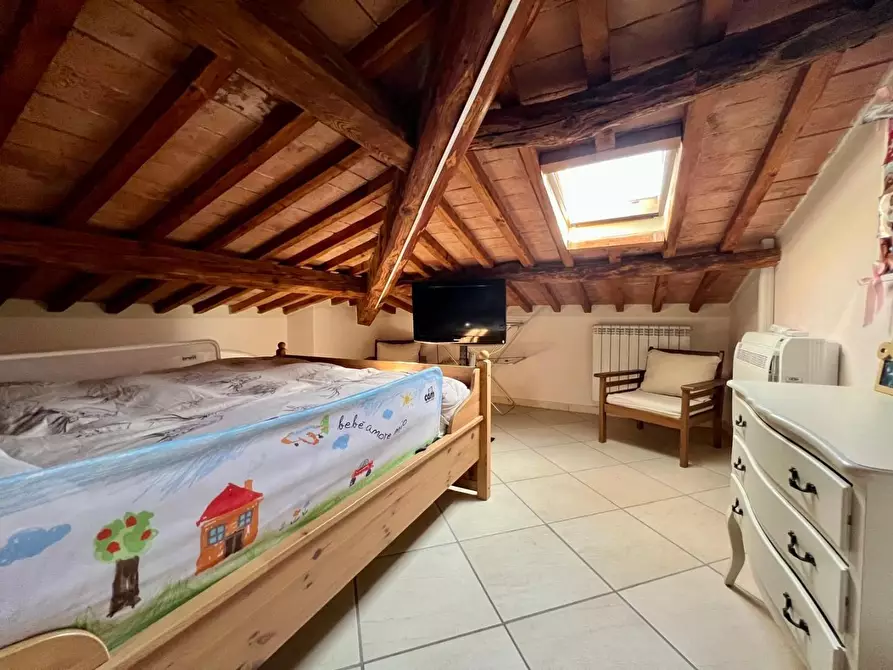 Immagine 57 di Appartamento in vendita  a Vecchiano