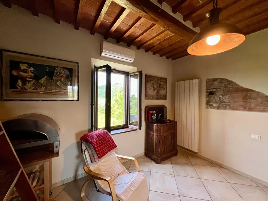 Immagine 37 di Appartamento in vendita  a Vecchiano