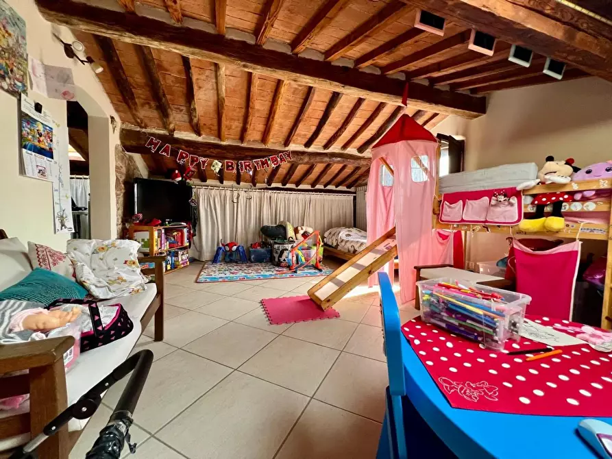 Immagine 52 di Appartamento in vendita  a Vecchiano