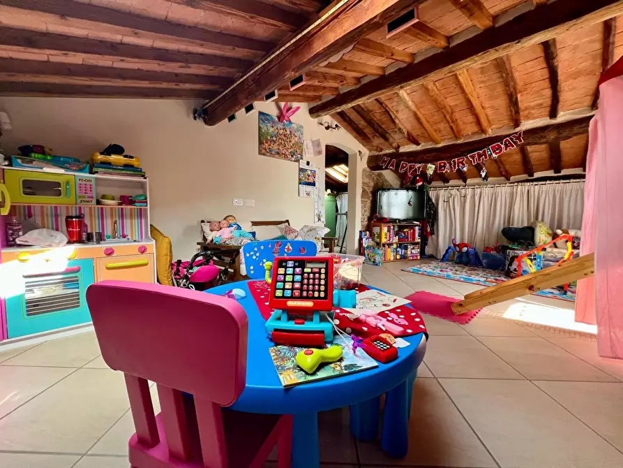 Immagine 53 di Appartamento in vendita  a Vecchiano