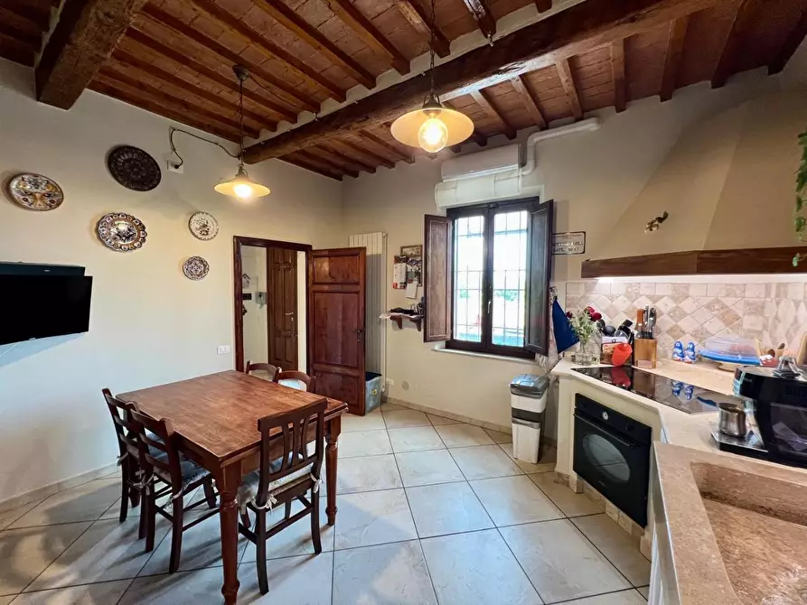 Immagine 22 di Appartamento in vendita  a Vecchiano