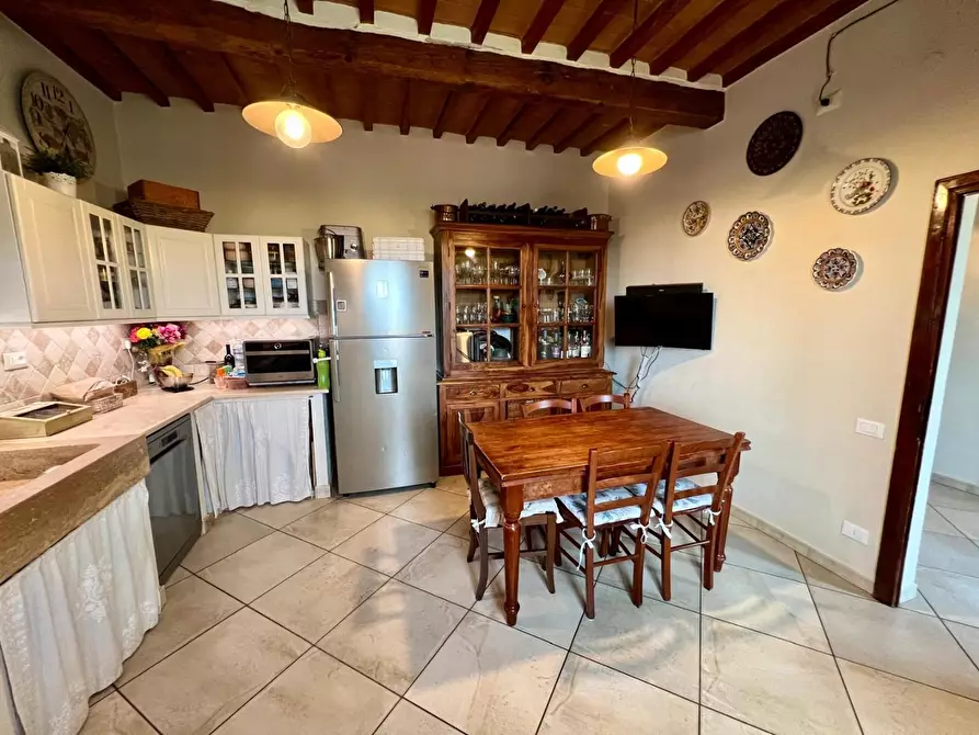 Immagine 21 di Appartamento in vendita  a Vecchiano