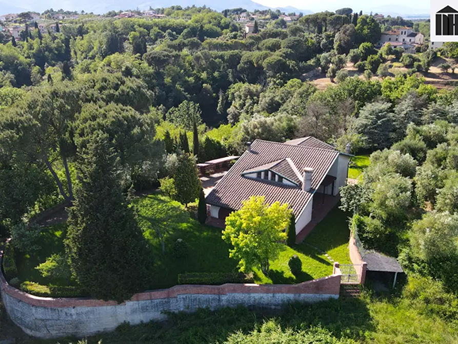 Immagine 4 di Villa in vendita  a Santa Maria A Monte