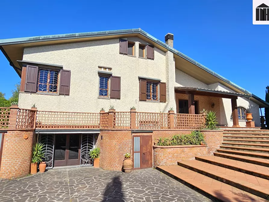 Immagine 34 di Villa in vendita  a Santa Maria A Monte