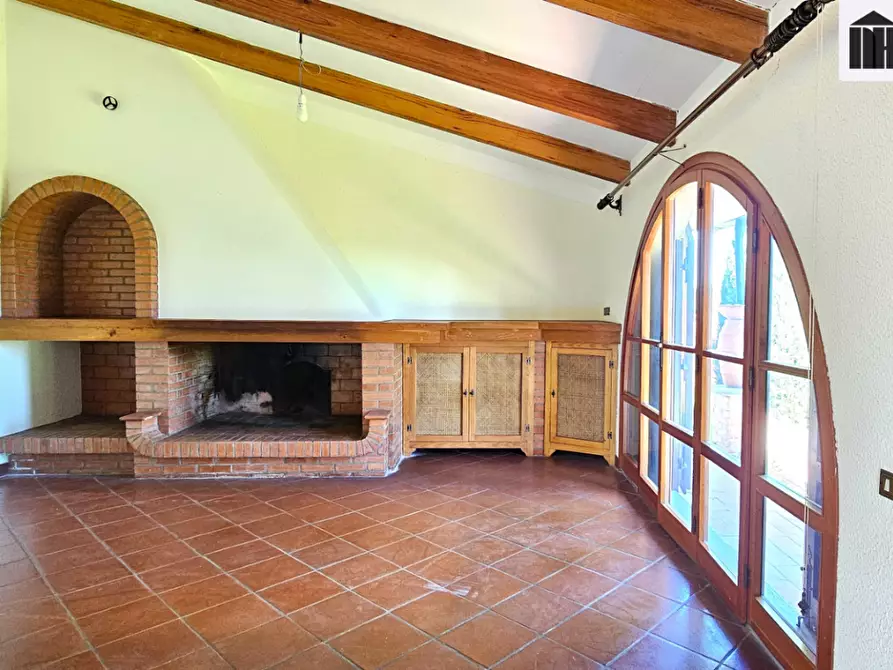 Immagine 12 di Villa in vendita  a Santa Maria A Monte