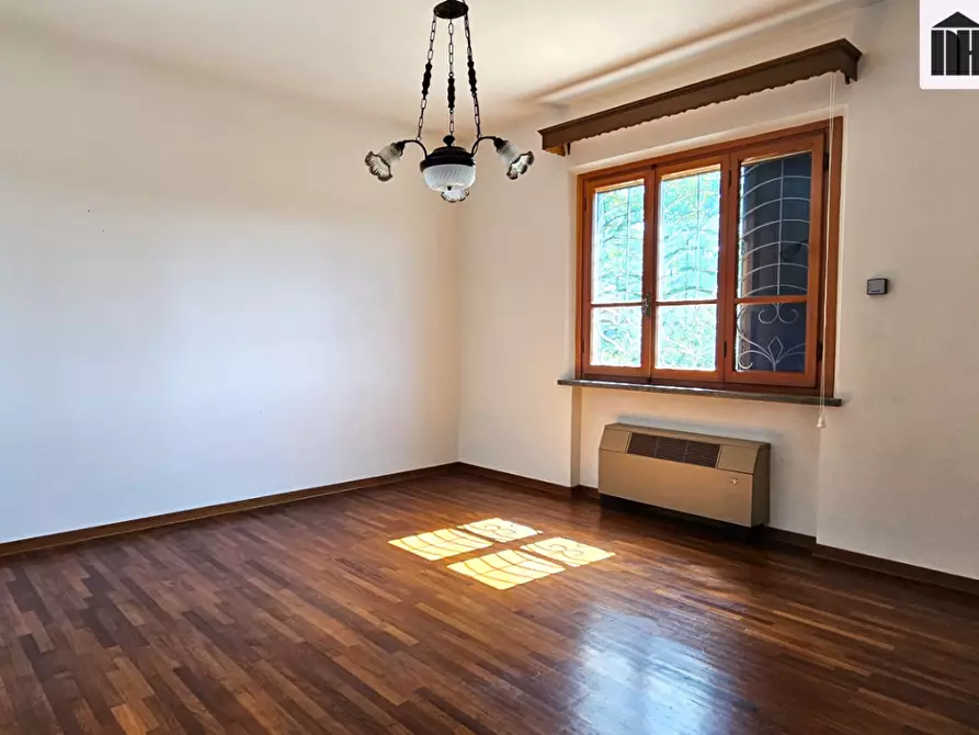 Immagine 21 di Villa in vendita  a Santa Maria A Monte