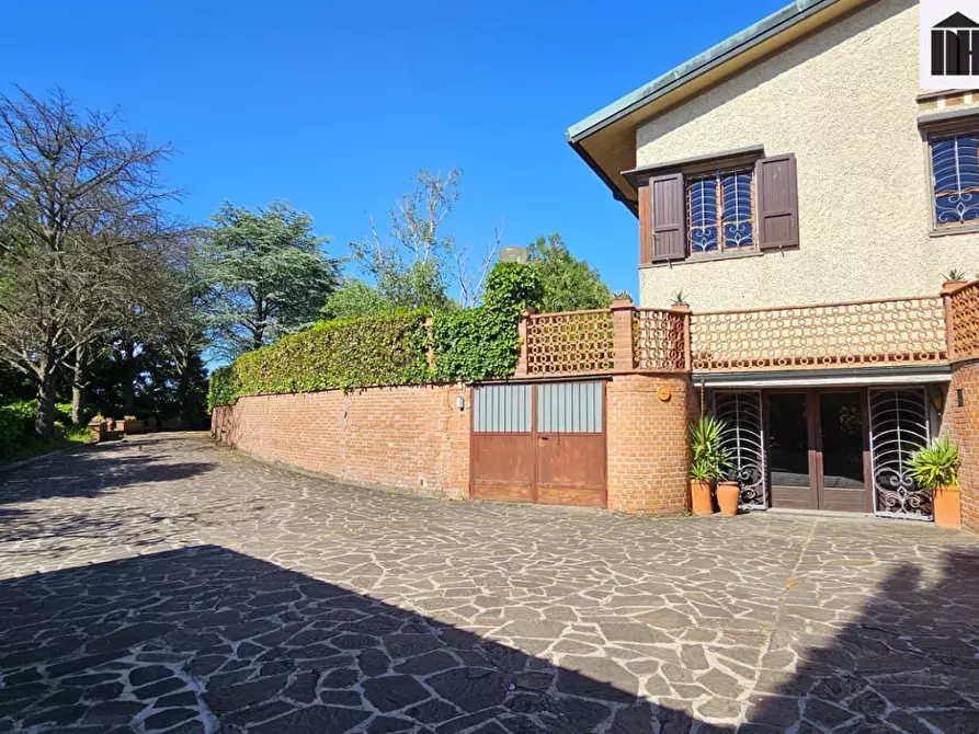 Immagine 31 di Villa in vendita  a Santa Maria A Monte