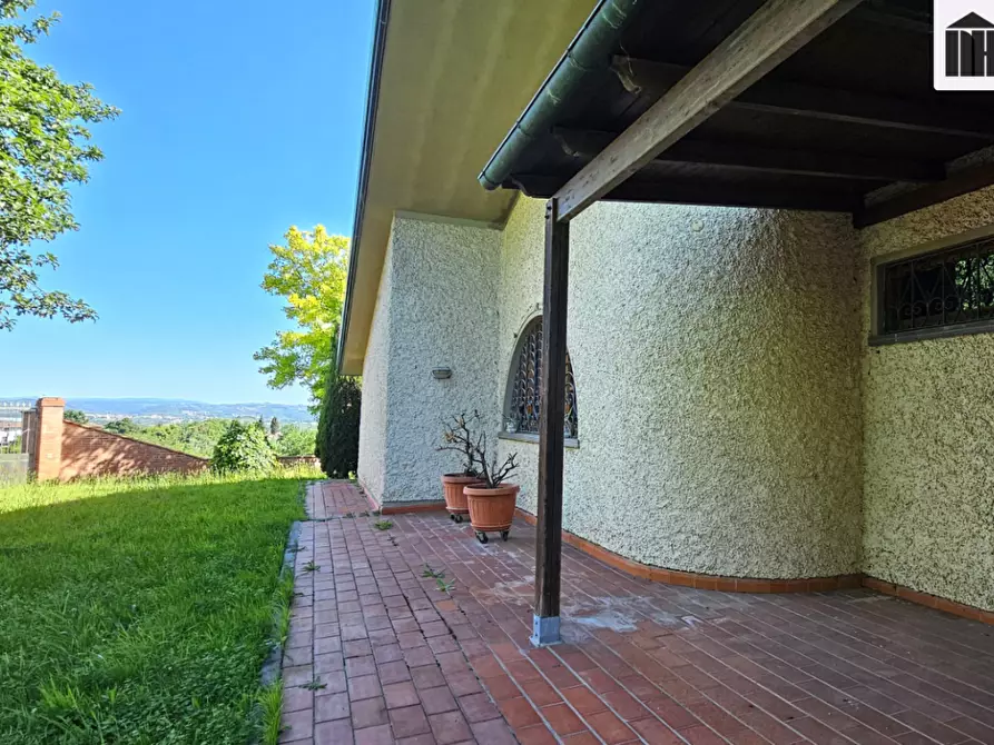 Immagine 17 di Villa in vendita  a Santa Maria A Monte