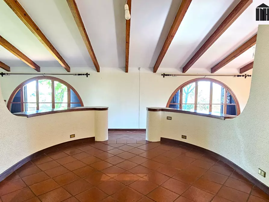 Immagine 11 di Villa in vendita  a Santa Maria A Monte