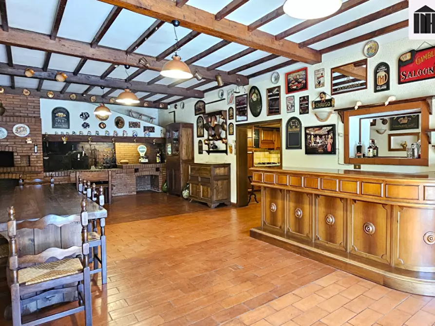 Immagine 25 di Villa in vendita  a Santa Maria A Monte