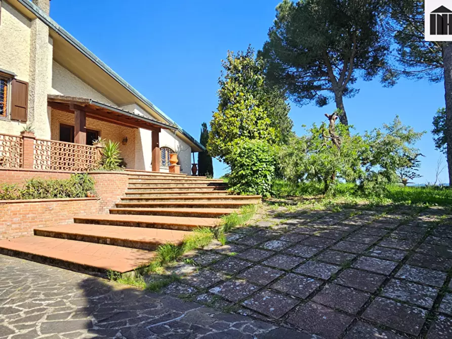 Immagine 35 di Villa in vendita  a Santa Maria A Monte