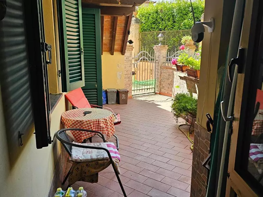 Immagine 26 di Appartamento in vendita  a Fauglia