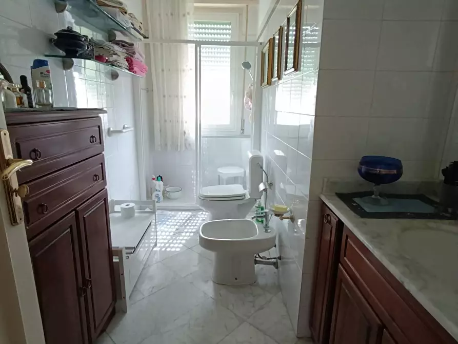 Immagine 7 di Appartamento in vendita  a Carrara