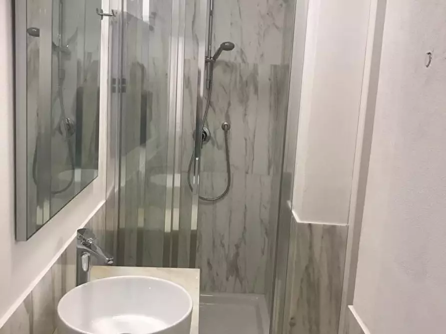 Immagine 5 di Appartamento in vendita  a Carrara