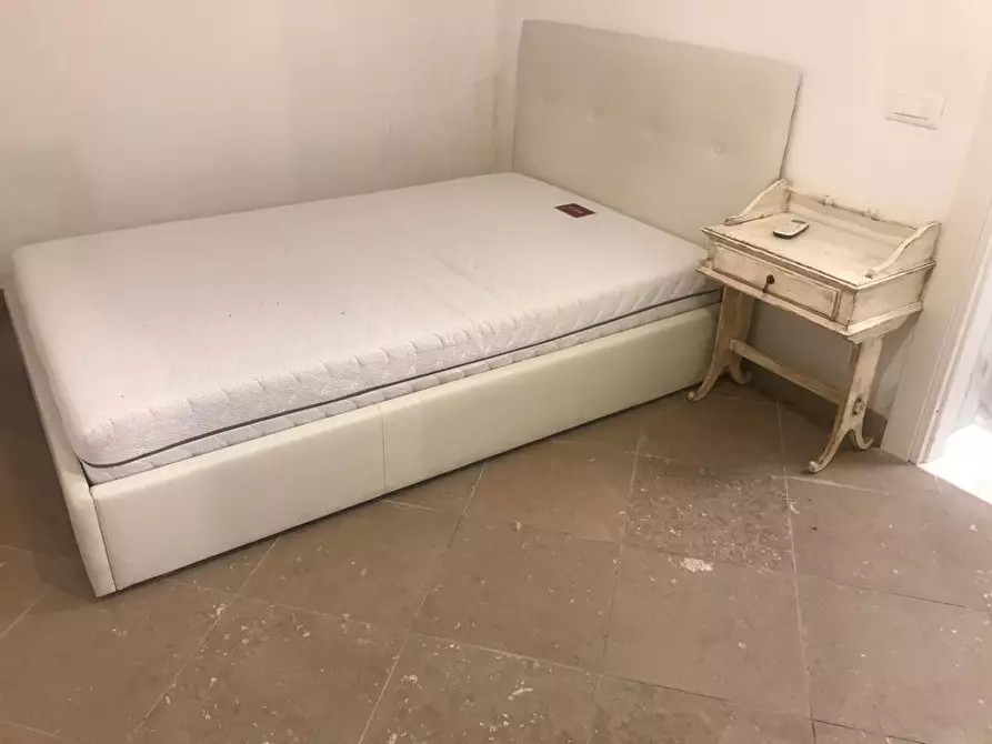 Immagine 8 di Appartamento in vendita  a Carrara