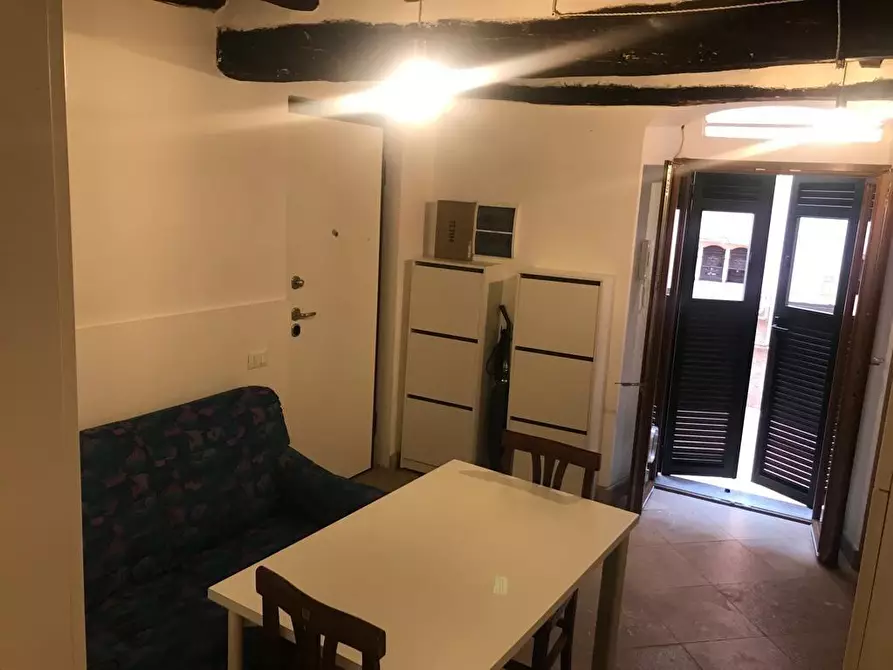 Immagine 9 di Appartamento in vendita  a Carrara