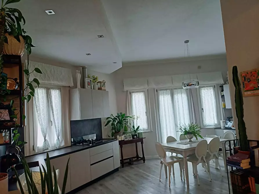 Immagine 2 di Appartamento in vendita  a Poggibonsi