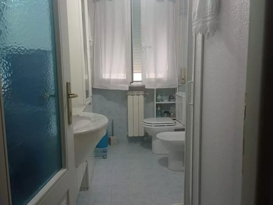 Immagine 12 di Appartamento in vendita  a Carrara