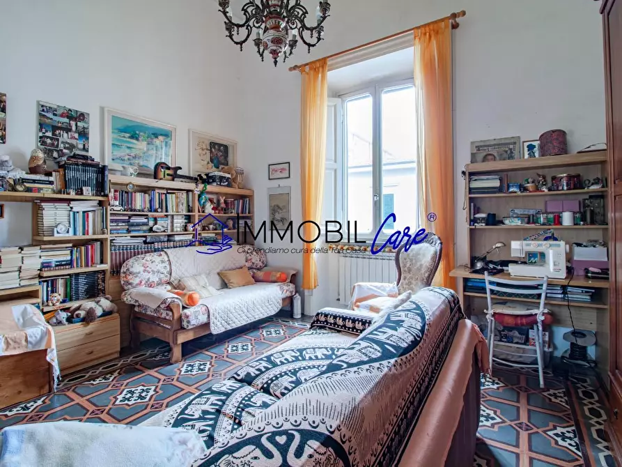 Immagine 34 di Appartamento in vendita  a Livorno