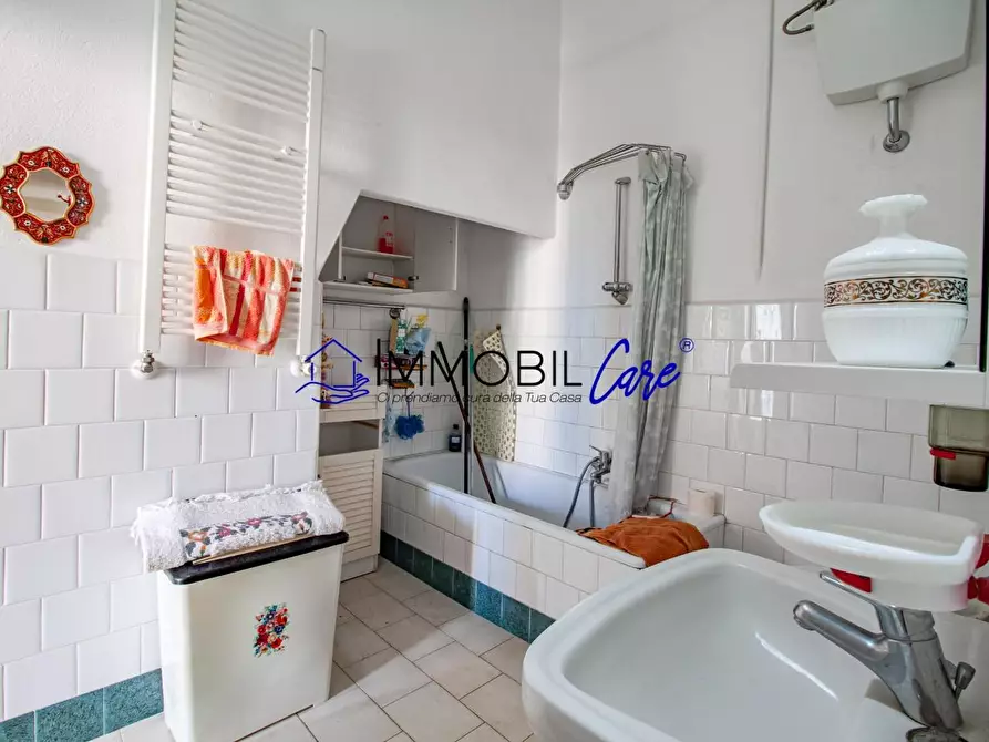 Immagine 19 di Appartamento in vendita  a Livorno