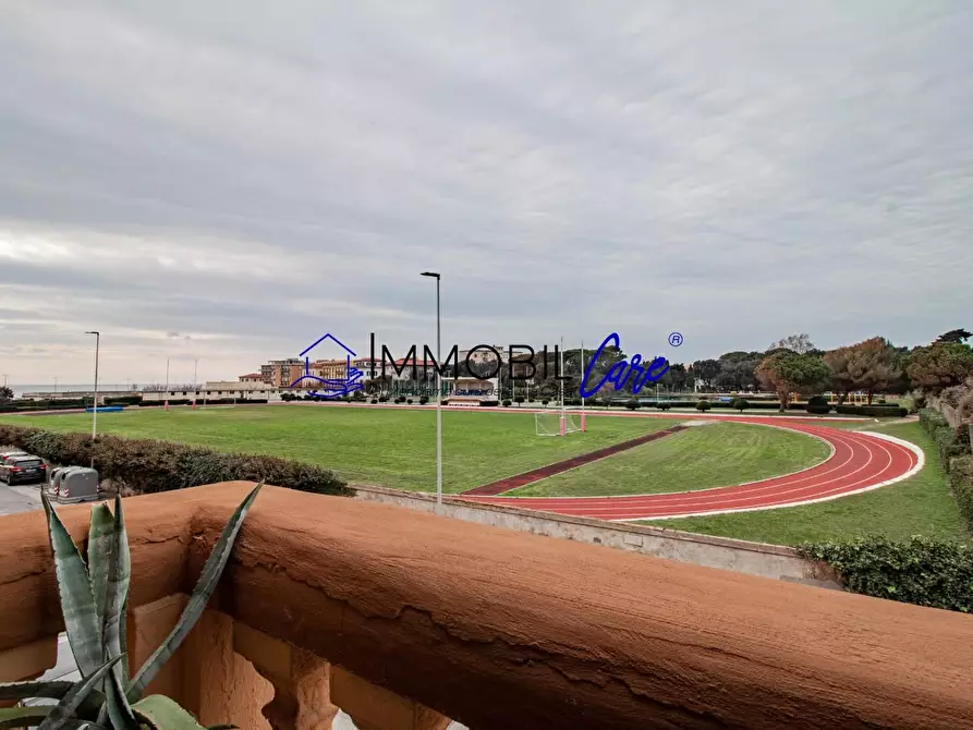 Immagine 29 di Appartamento in vendita  a Livorno