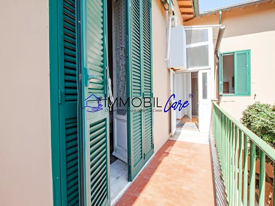 Immagine 10 di Appartamento in vendita  a Livorno