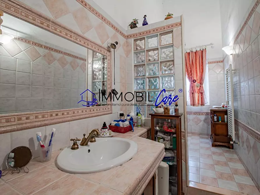 Immagine 37 di Appartamento in vendita  a Livorno