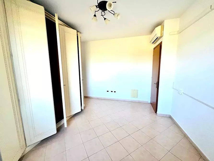 Immagine 12 di Villetta a schiera in vendita  a Massa