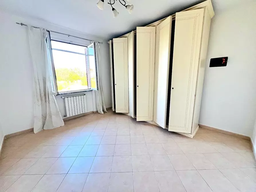 Immagine 11 di Villetta a schiera in vendita  a Massa