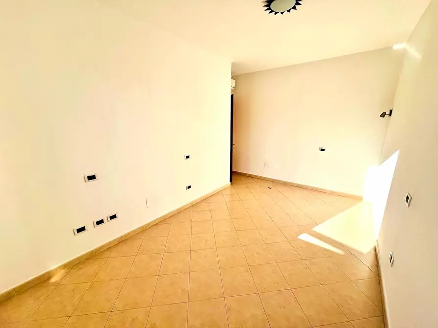 Immagine 14 di Villetta a schiera in vendita  a Massa