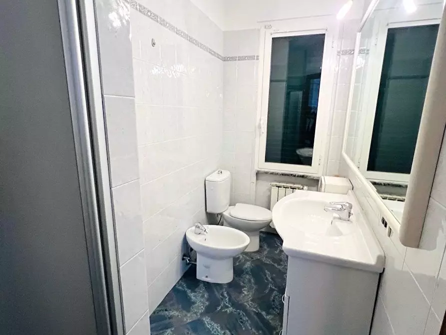 Immagine 21 di Villetta a schiera in vendita  a Massa