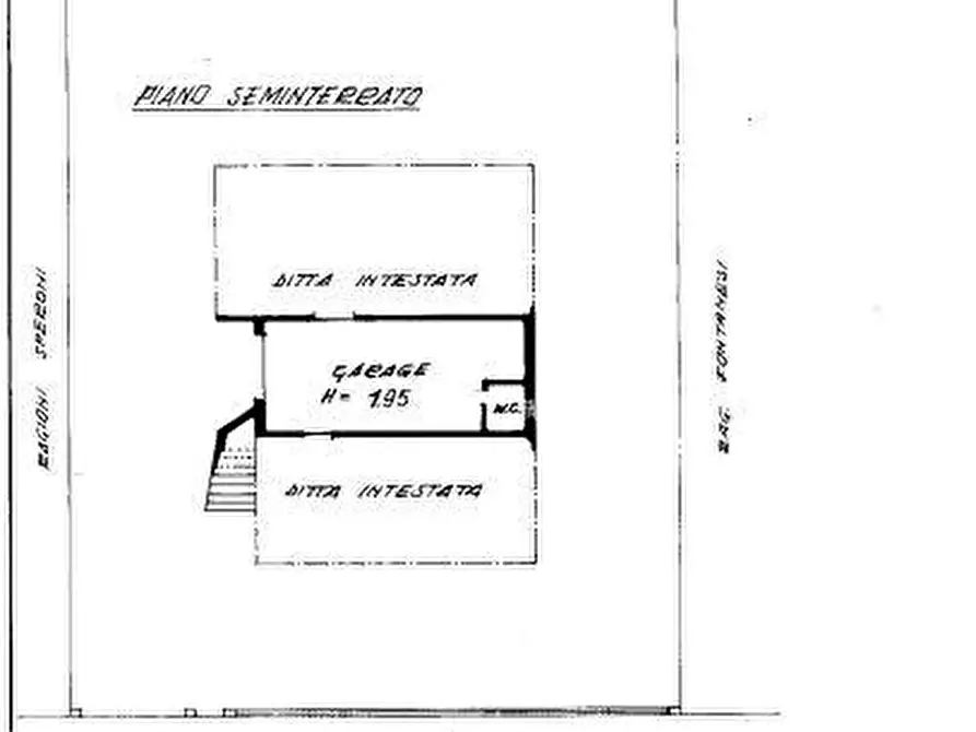 Immagine 19 di Villa in vendita  a Reggio Nell'emilia