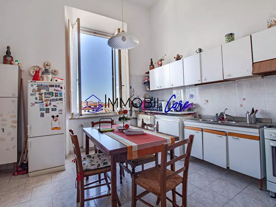 Immagine 11 di Appartamento in vendita  a Livorno