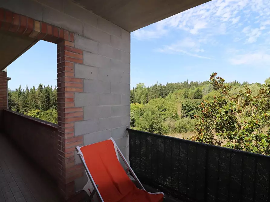 Immagine 15 di Appartamento in vendita  a Siena