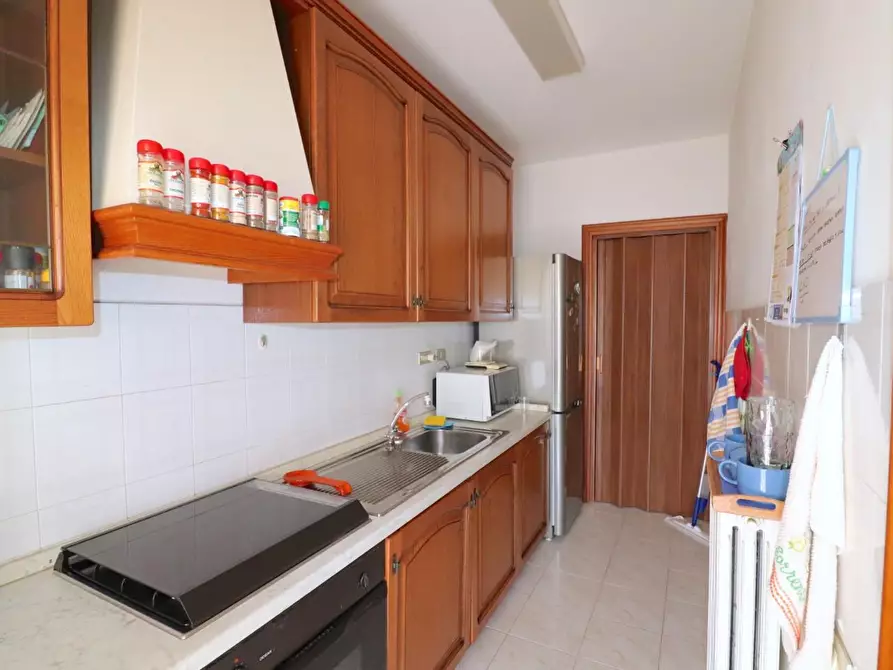 Immagine 5 di Appartamento in vendita  a Siena