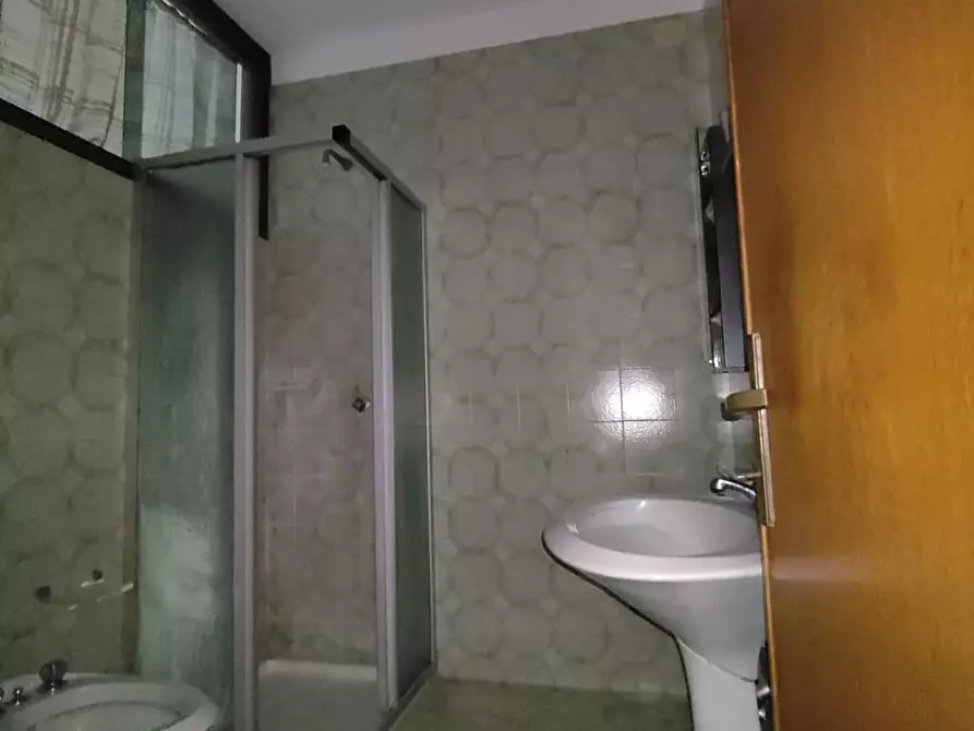 Immagine 9 di Villetta a schiera in vendita  a Cascina