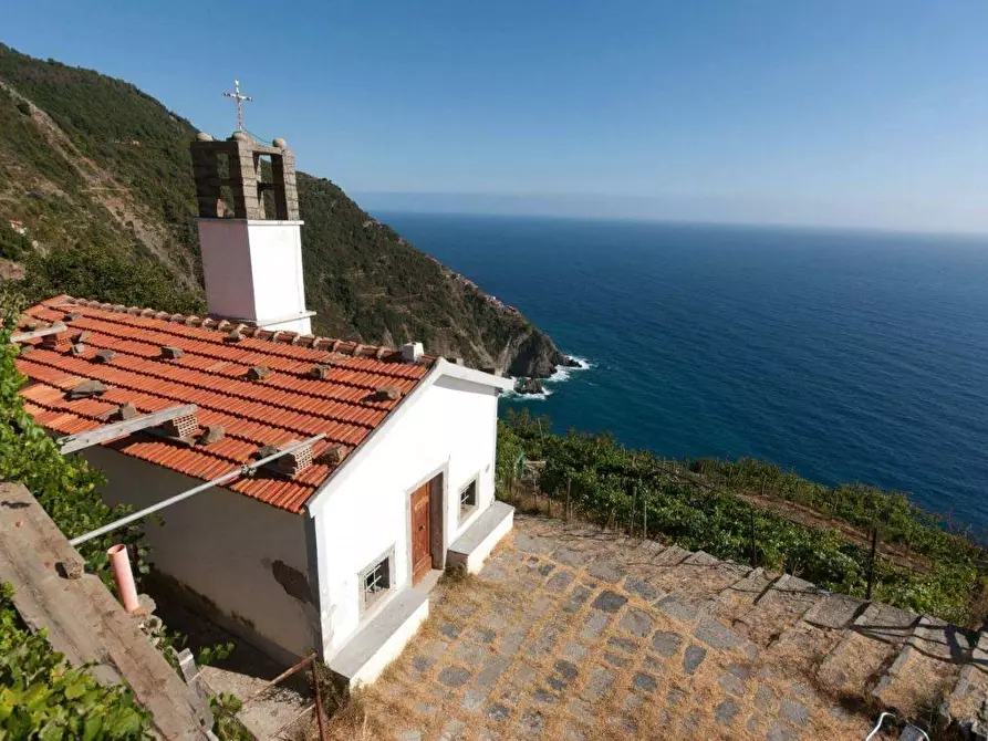 Immagine 25 di Rustico / casale in vendita  a La Spezia