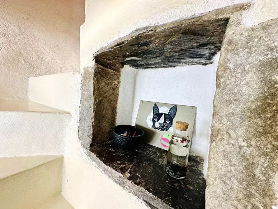 Immagine 16 di Rustico / casale in vendita  a La Spezia