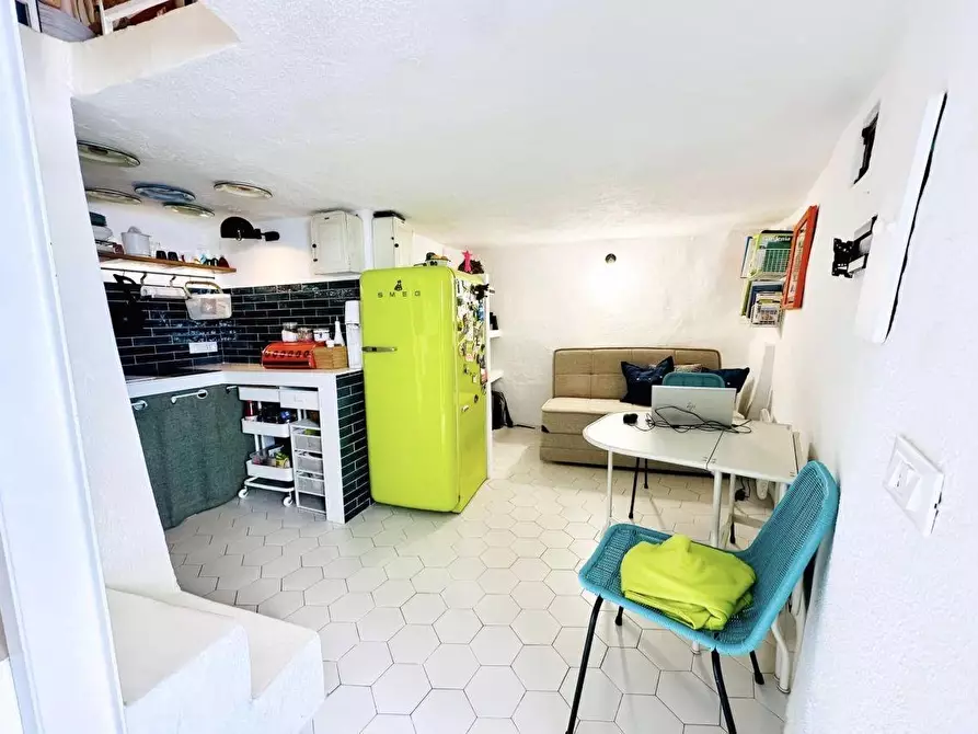 Immagine 14 di Rustico / casale in vendita  a La Spezia