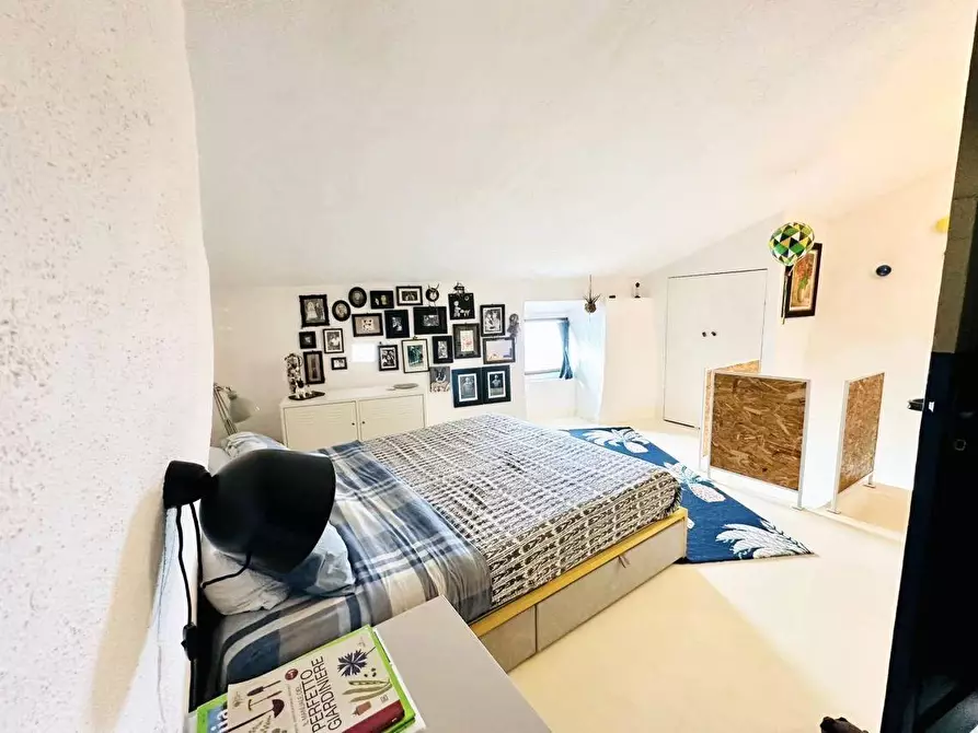 Immagine 21 di Rustico / casale in vendita  a La Spezia