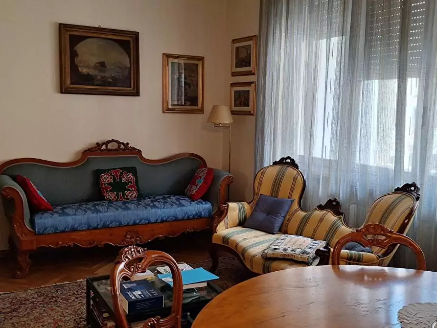 Immagine 3 di Appartamento in vendita  a Livorno