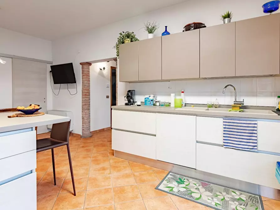 Immagine 43 di Appartamento in vendita  a San Giuliano Terme