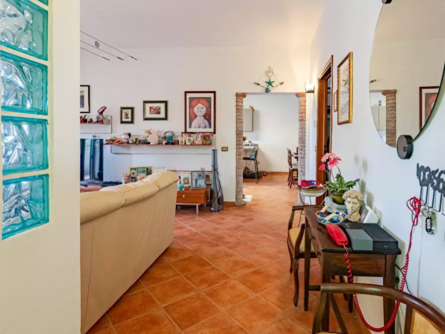 Immagine 11 di Appartamento in vendita  a San Giuliano Terme