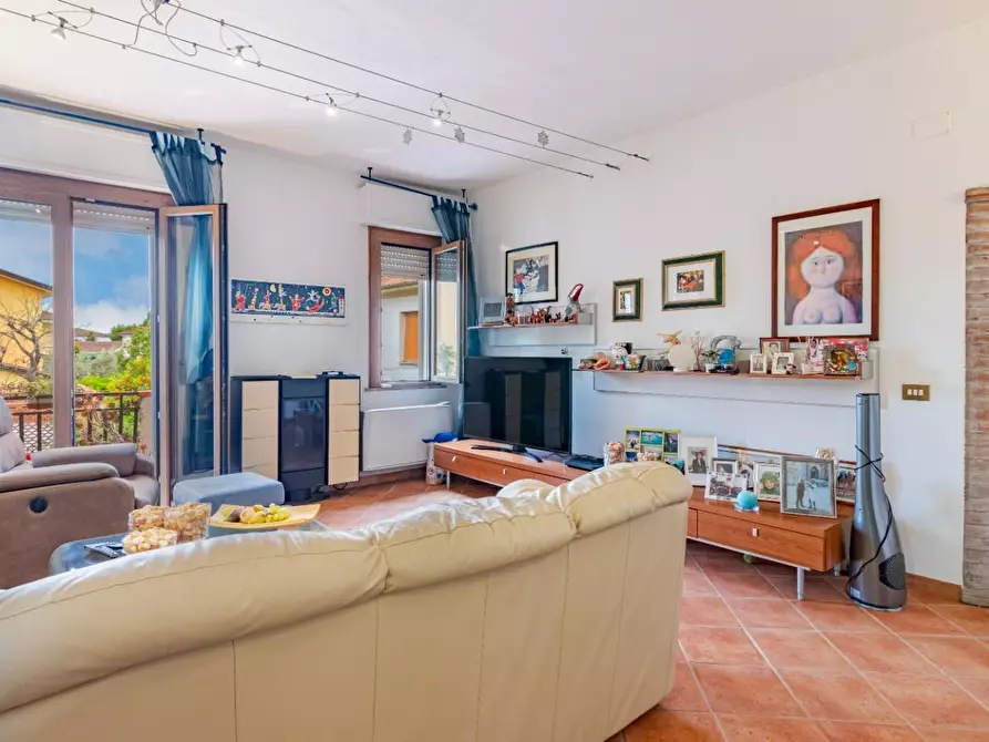 Immagine 2 di Appartamento in vendita  a San Giuliano Terme