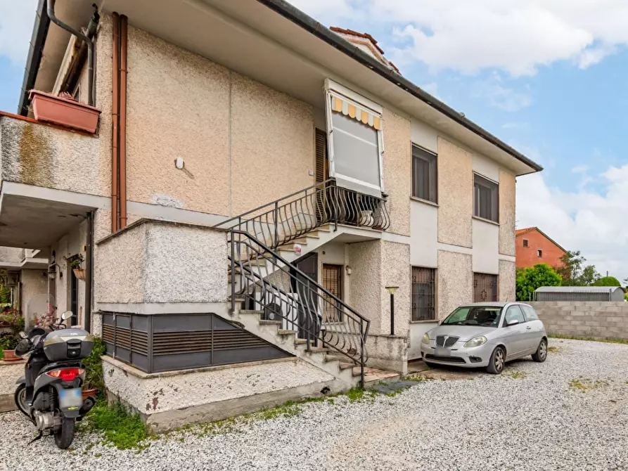 Immagine 54 di Appartamento in vendita  a San Giuliano Terme