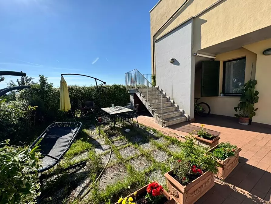 Immagine 2 di Appartamento in vendita  a Casole D'elsa