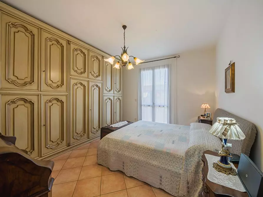 Immagine 20 di Casa bifamiliare in vendita  a Cascina