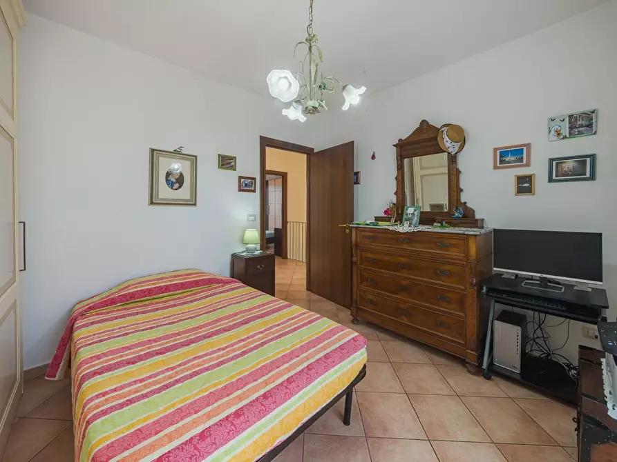 Immagine 26 di Casa bifamiliare in vendita  a Cascina