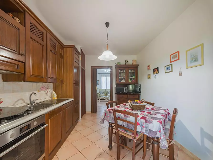 Immagine 8 di Casa bifamiliare in vendita  a Cascina